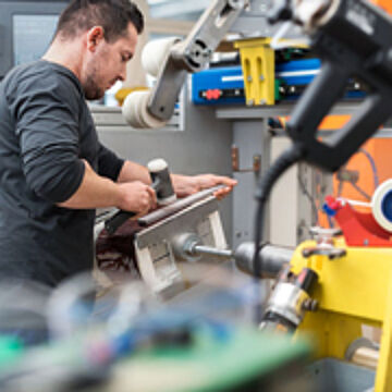 REPARATUREN & NACHBAUTEN